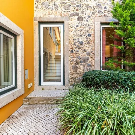 Apartment Homeysuite Seahouse At The Cruz Quebrada