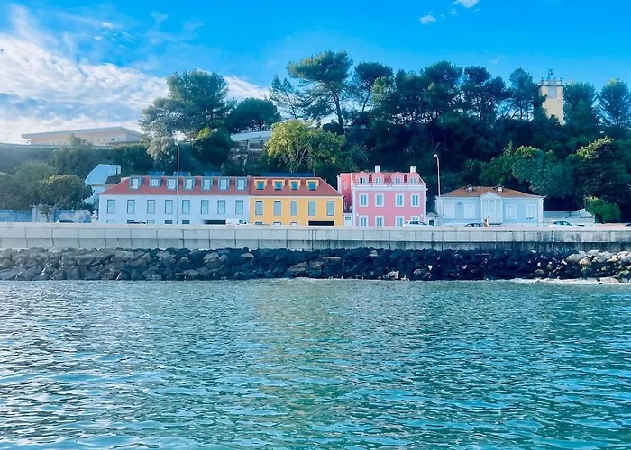 Homeysuite Seahouse At The Cruz Quebrada